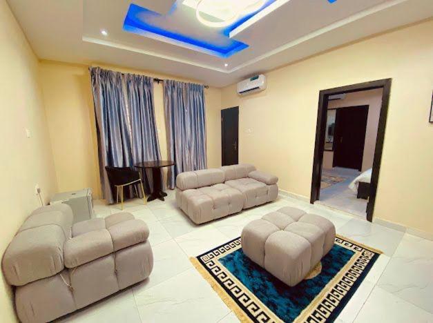 West Wing Hotel Lagos Extérieur photo